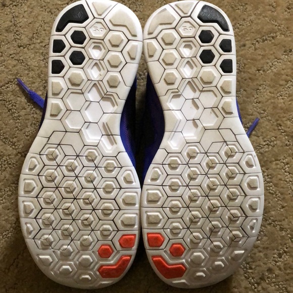 NIKE FREE 5.0 Size 6 - Picture 2 of 8